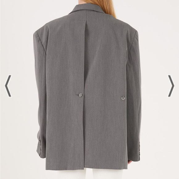 Storets Hailey Open Back Oversized Blazer - Picture 6 of 7